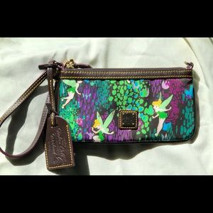 Dooney & Bourke Disney Half Marathon wristlet 2016